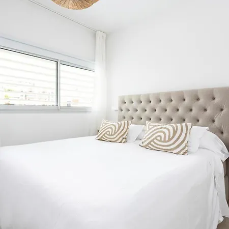 Higueron Med Sunrise شقة *